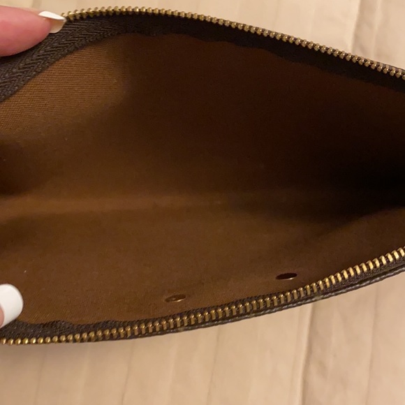 ♥️Flawless Authentic Louis Vuitton Eva Monogram Bag♥️ - Picture 8 of 9